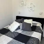 Penthouse Oceanview 特罗吉尔