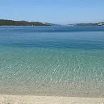 Penthouse Oceanview * 特罗吉尔